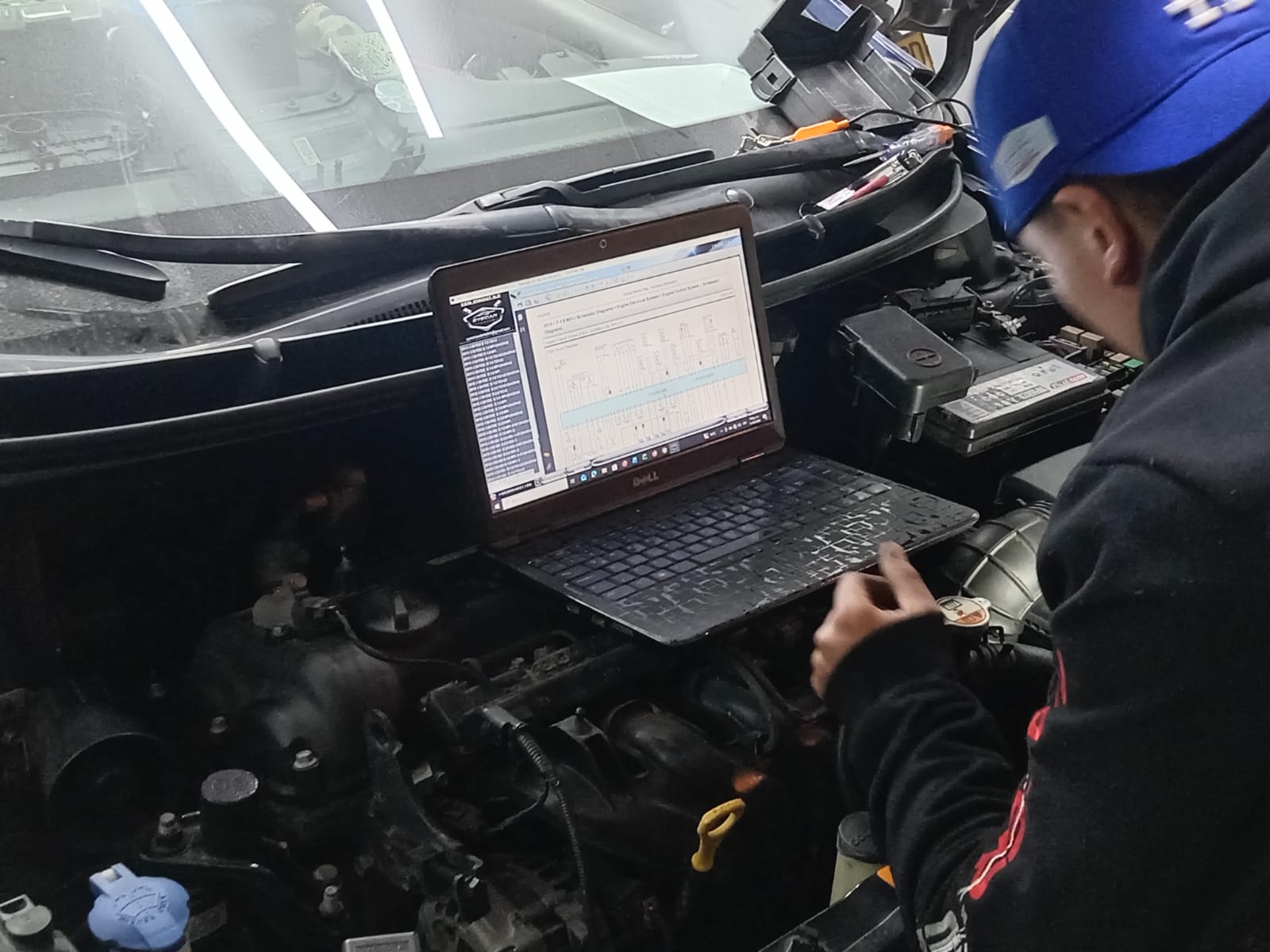 Taller especializado en diagnóstico vehicular